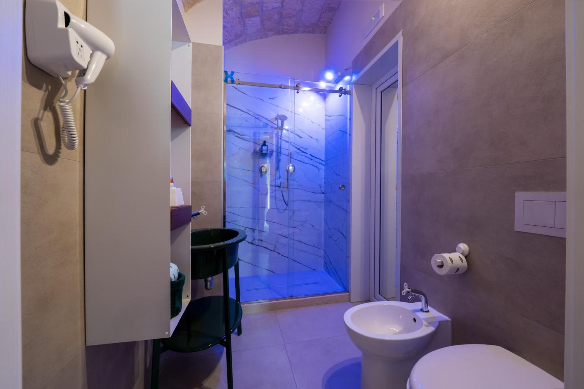 Vischi Apartment Trani By Le Marinelle Loc Turistica Экстерьер фото